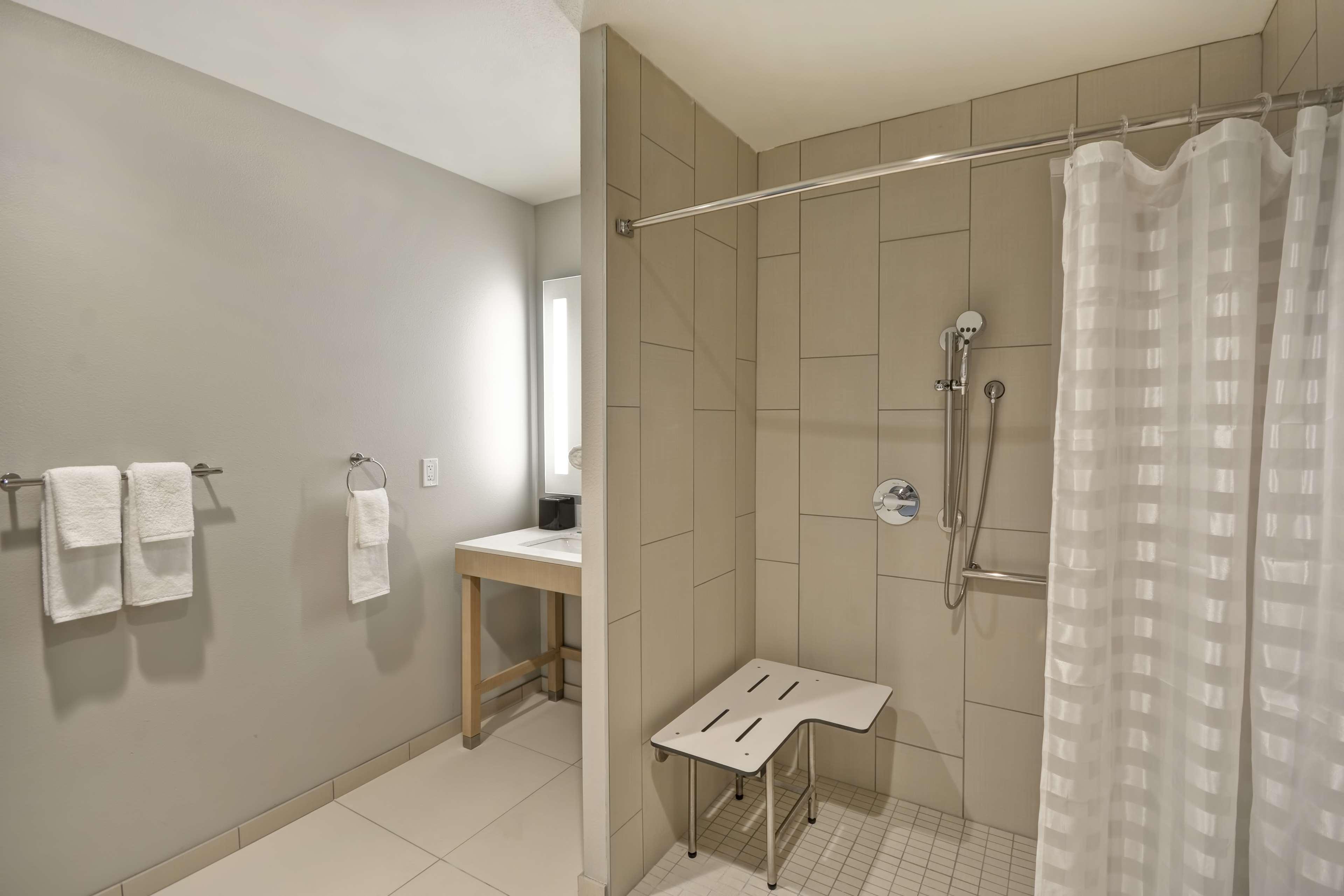 Hyatt Place Фресно Экстерьер фото