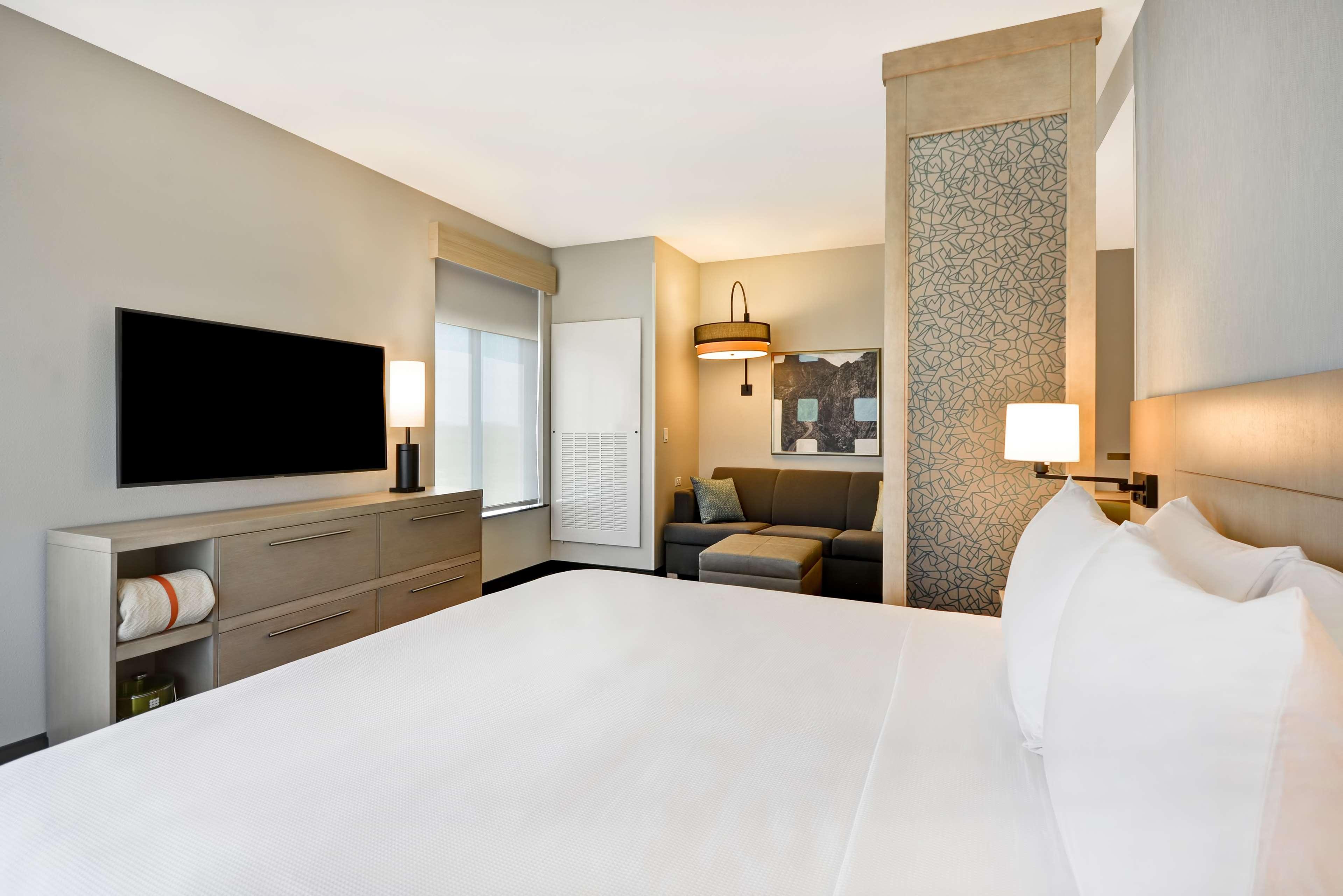 Hyatt Place Фресно Экстерьер фото