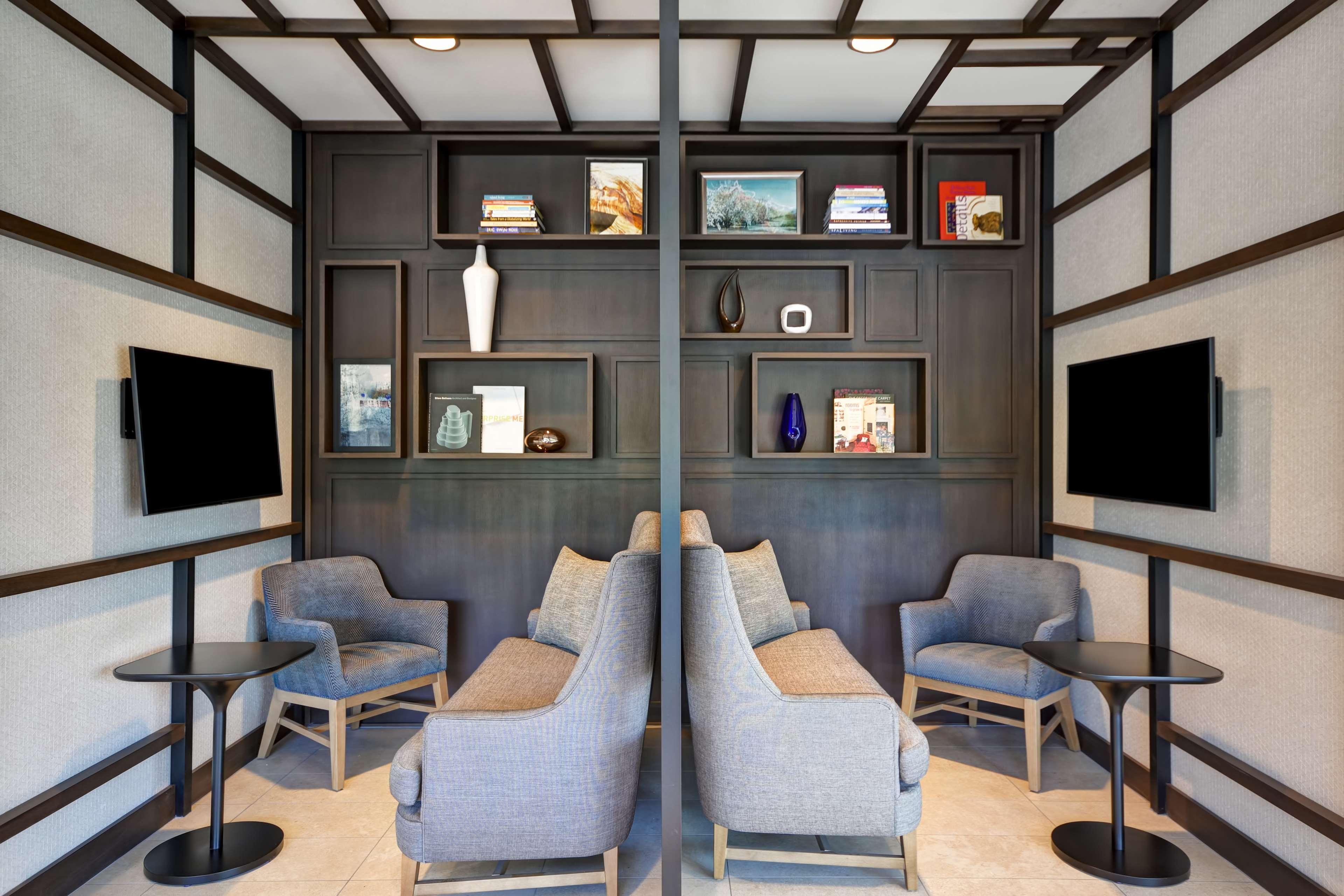 Hyatt Place Фресно Экстерьер фото